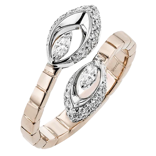 Fashion Ring in 18k Gold with Diamonds
