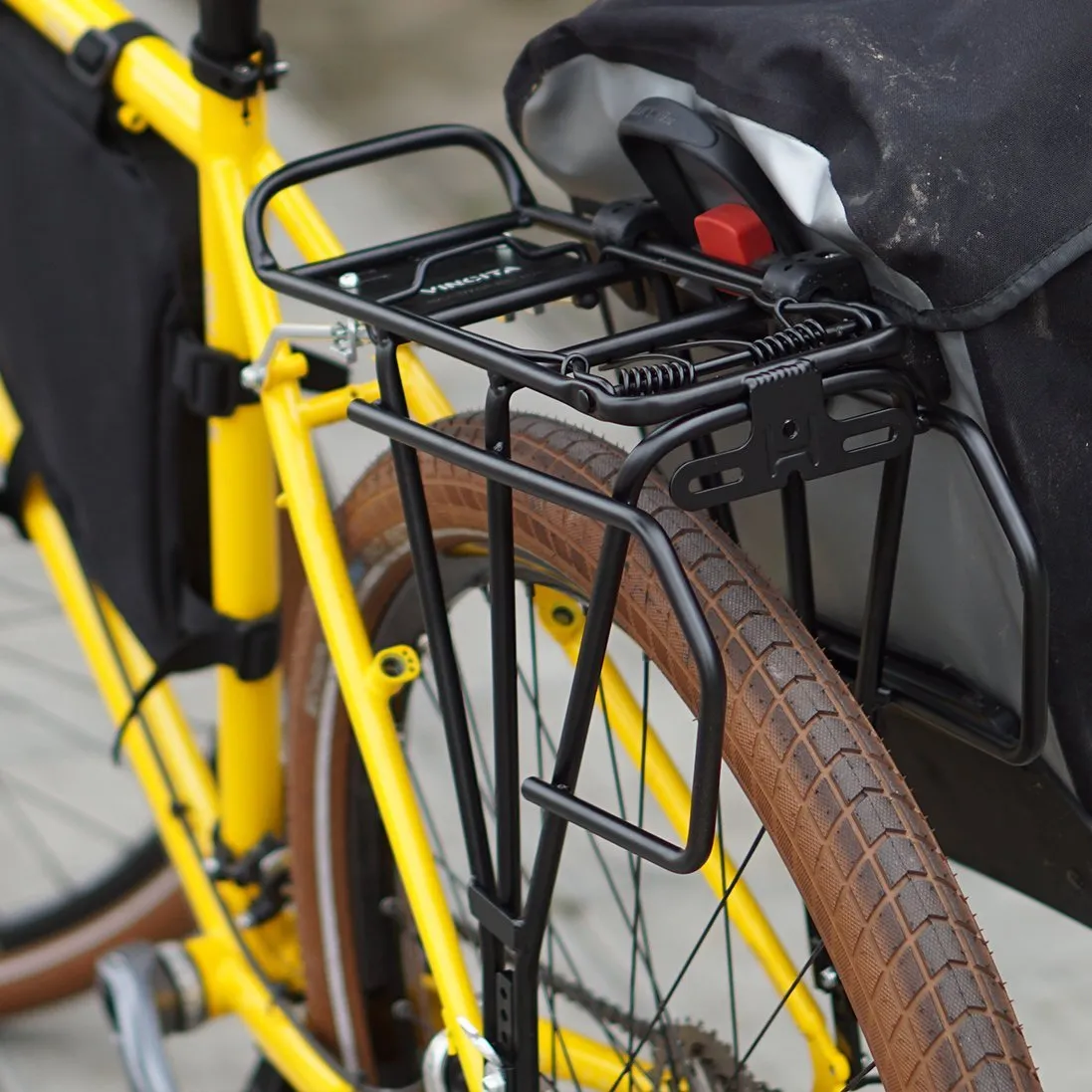 Rear carrier tour disc