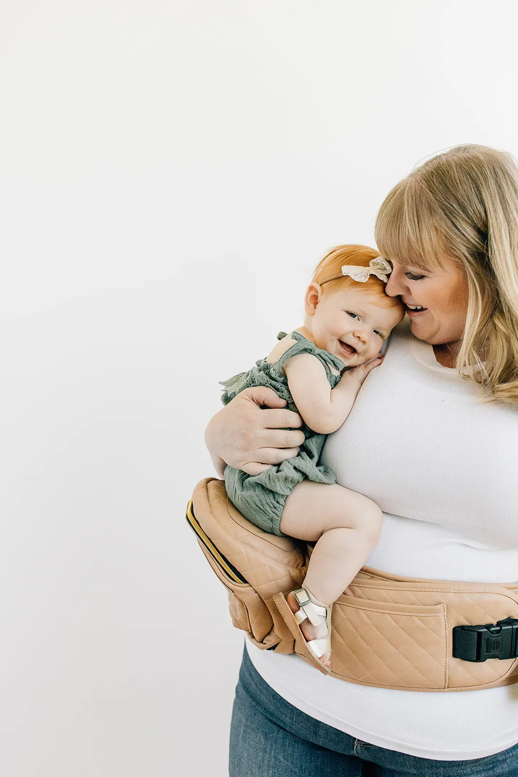 Tushbaby Carrier- Vegan Leather/ Sand